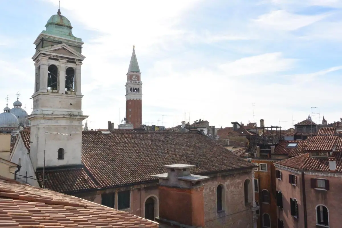 Image 5 of Hotel San Zulian