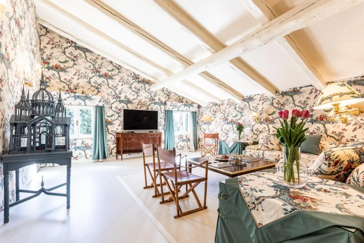 Image 4 of La casa di Hubert De Givenchy – Dimora Italia