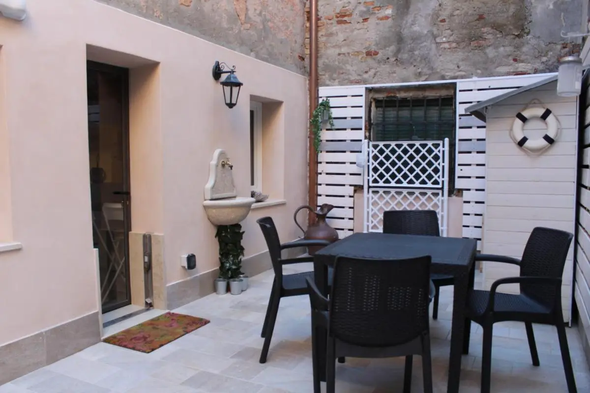 Image 3 of La corte segreta