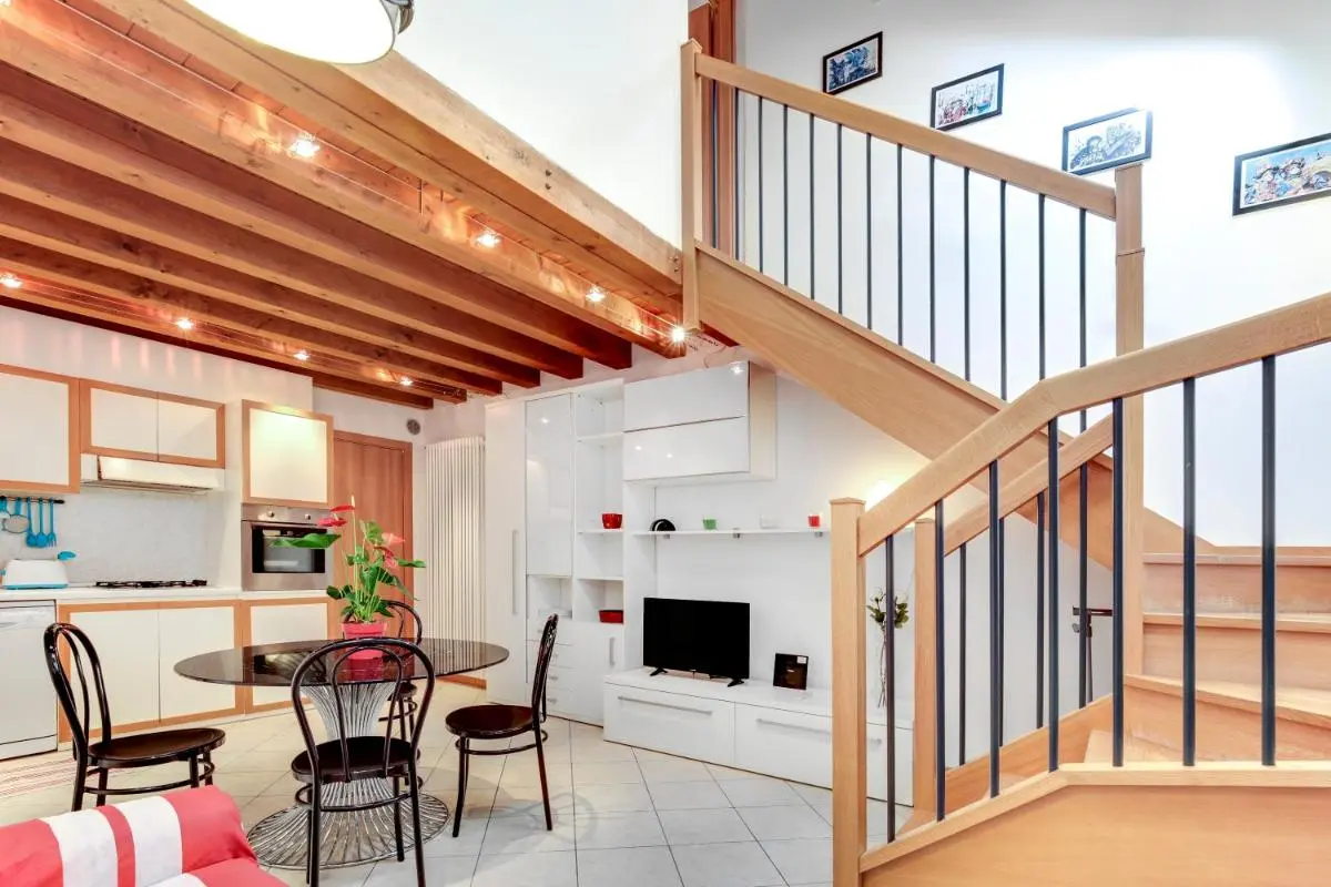 Image 3 of Little Canal 19