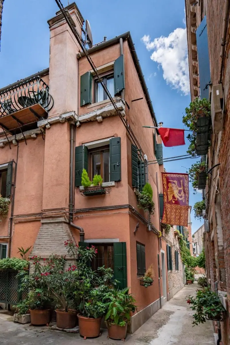 Image 5 of Lo Squero 3 Apartment with Balcony in Dorsoduro