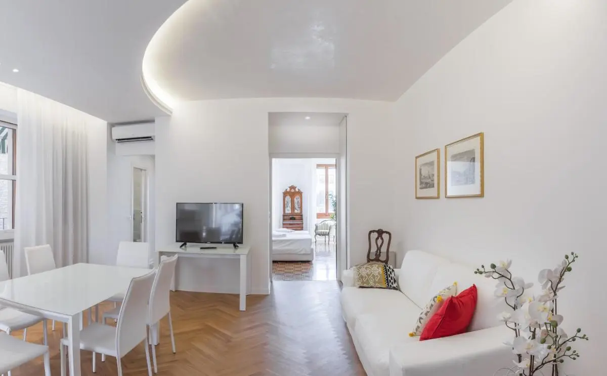 Image 4 of Luxury Apartment On Grand Canal by Wonderful Italy