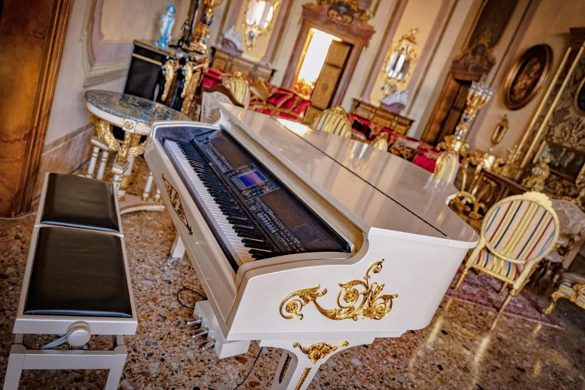 Image 1 of Palazzo Ca’ Bernardo By Francesco Molon