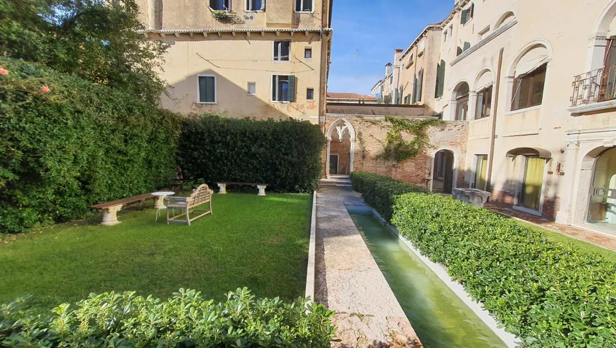 Image 5 of Palazzo Contarini Della Porta Di Ferro