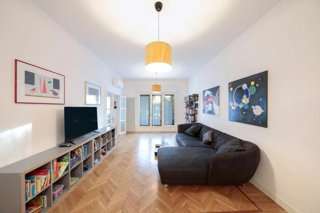 Image of Principe di Piemonte apartment 10m Venice 6 guests