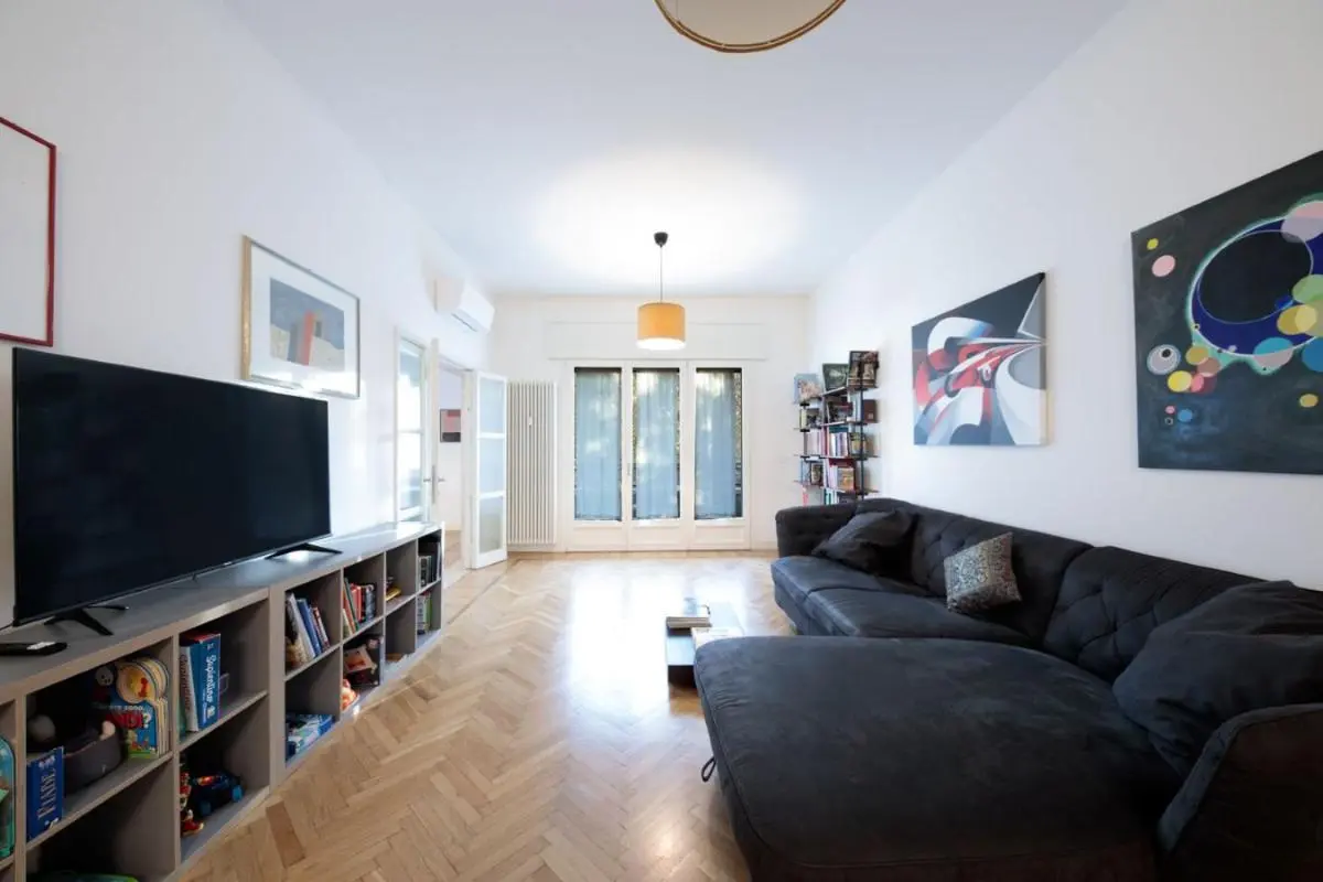 Image 4 of Principe di Piemonte apartment 10m Venice 6 guests