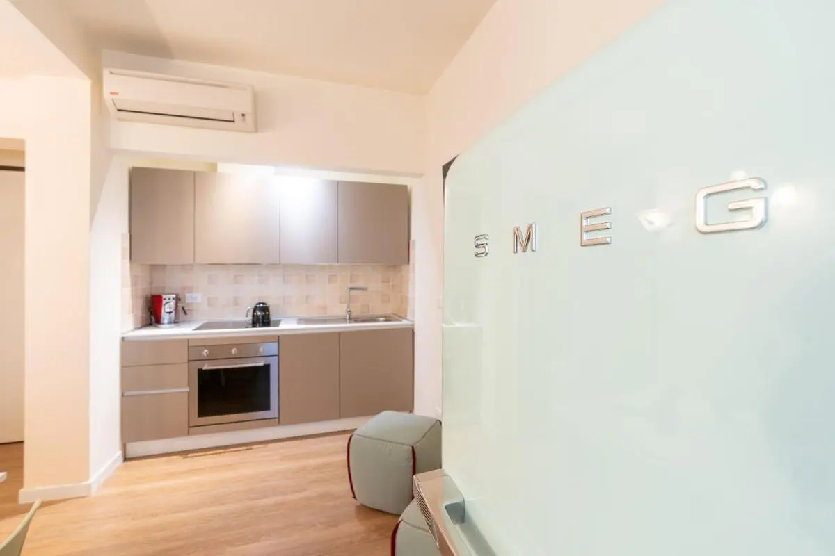 Image 3 of Ricco di comfort, grande, luminoso e comodo