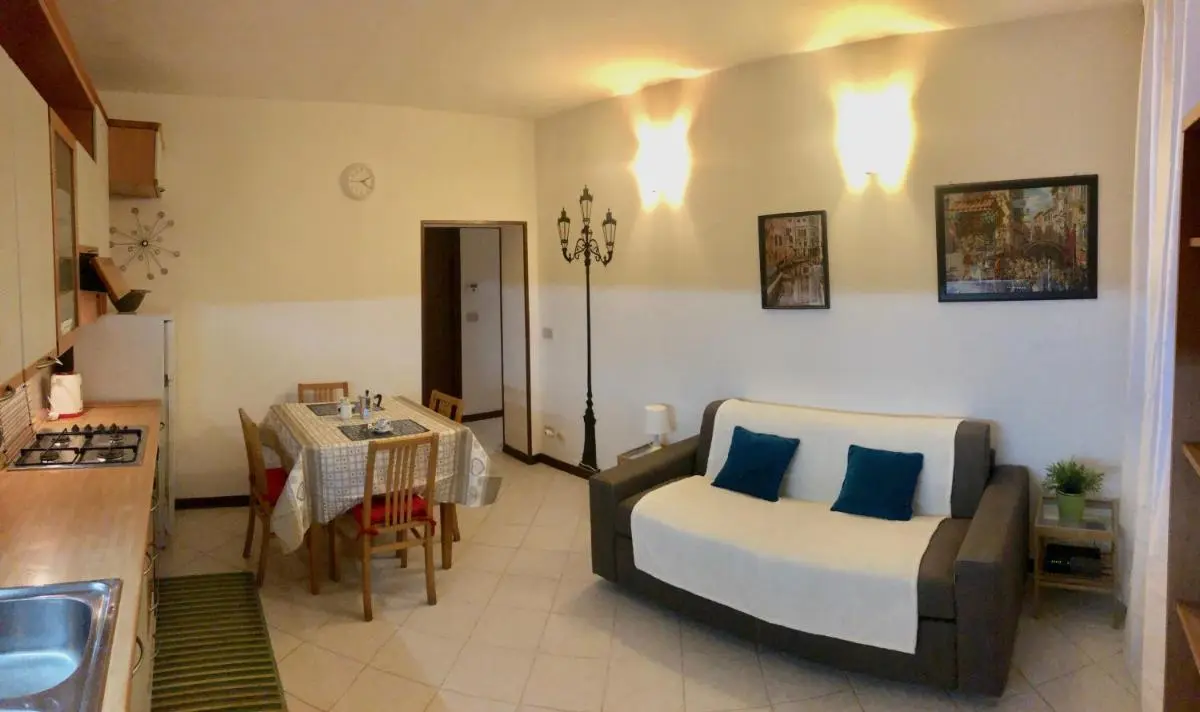 Image 2 of Romantic Venice