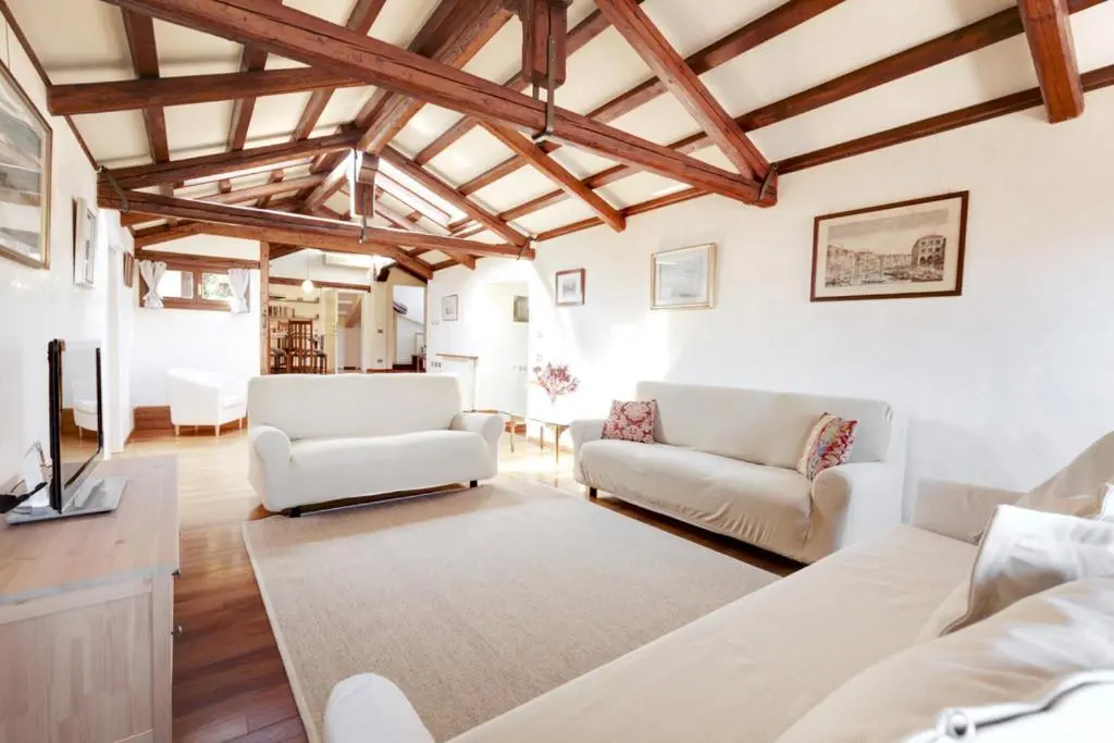 Image 2 of San Marco Roof Terrace Apartment