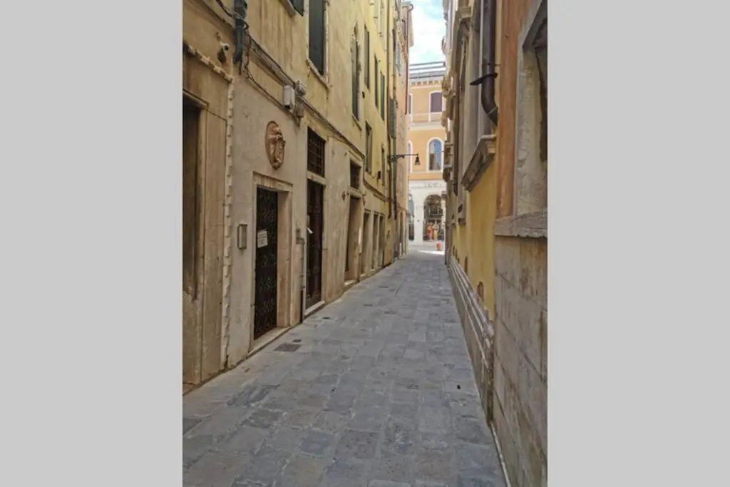 Image 2 of San Marco Square WI-FI fibra in the fashion district 493