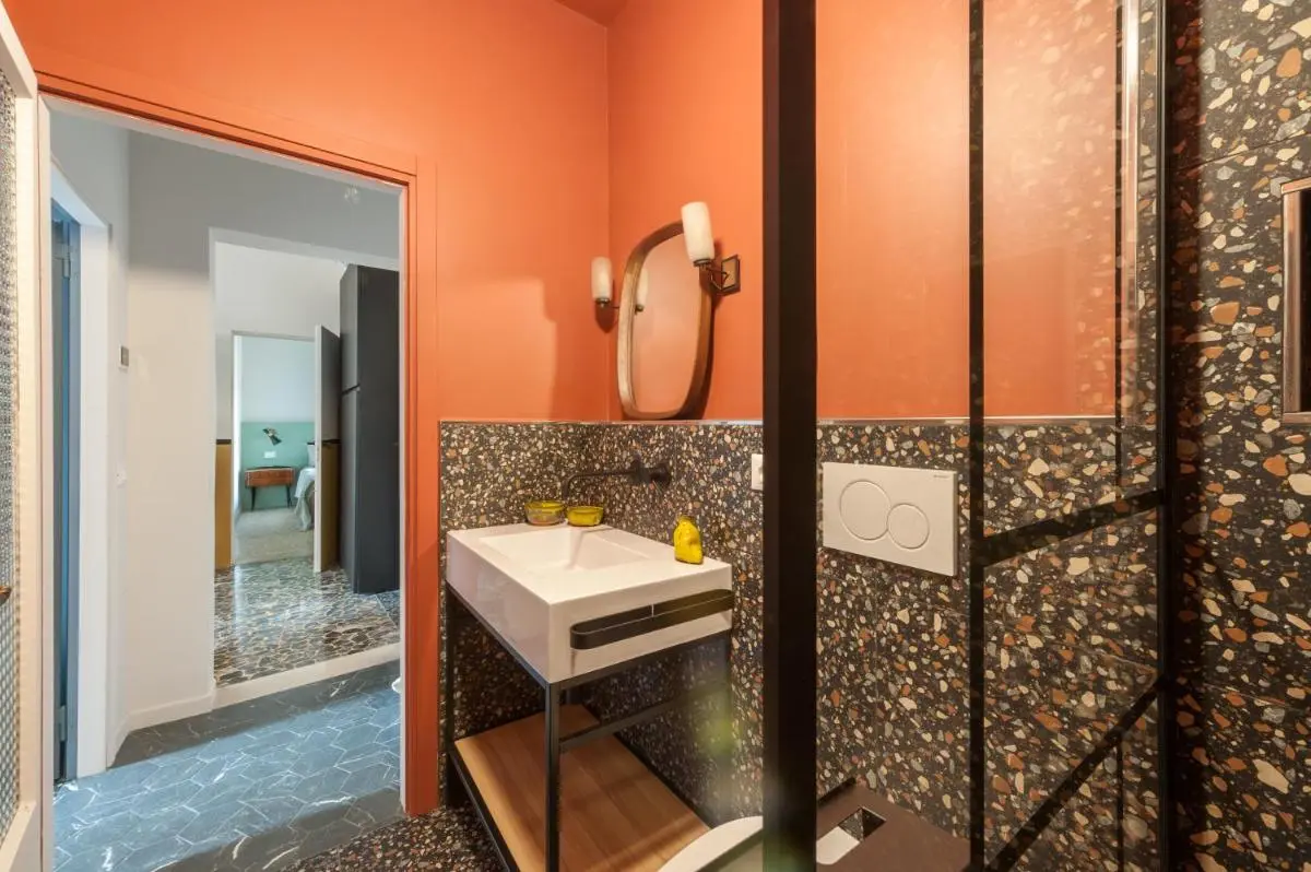 Image 2 of Sant’Angelo Canal View