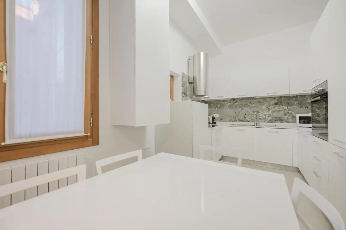 Image 2 of Santo Stefano Palace