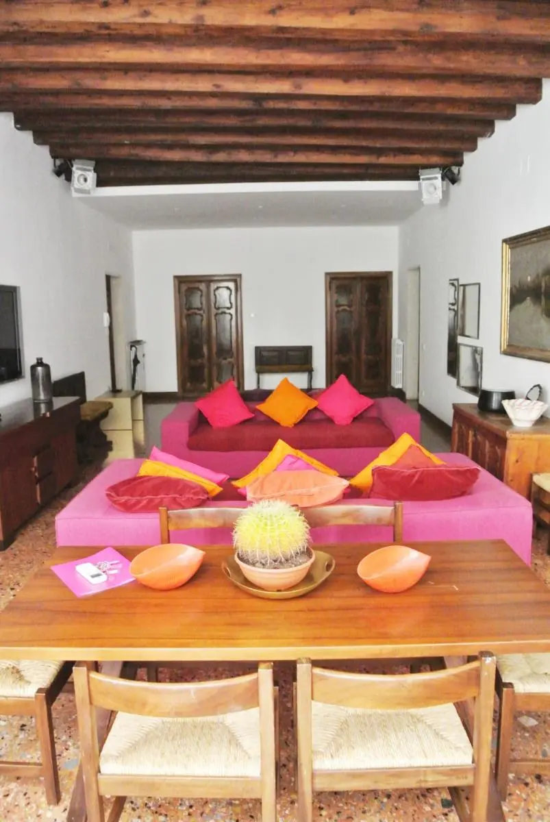 Image 5 of Uma Apartments