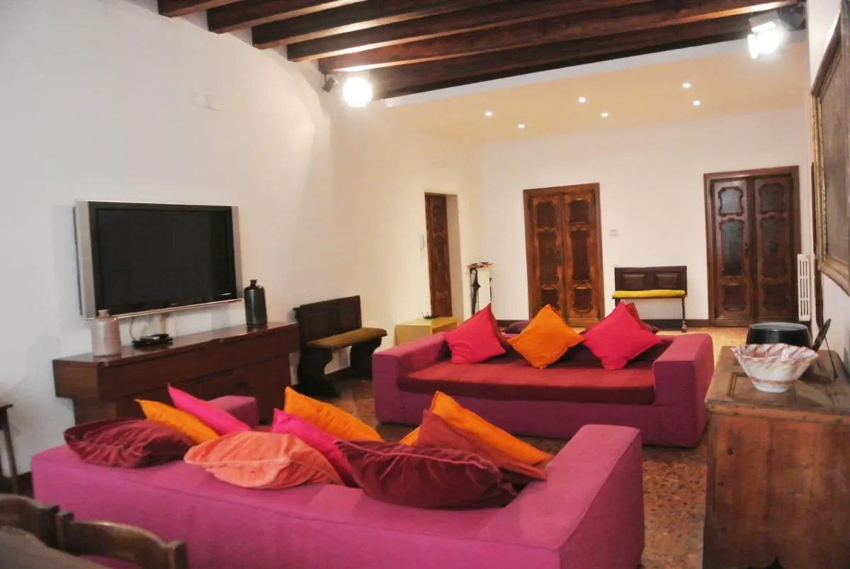 Image 1 of Uma Apartments