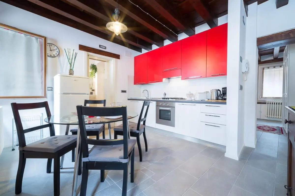 Image 3 of Ve.N.I.Ce Cera Casa Santo Stefano