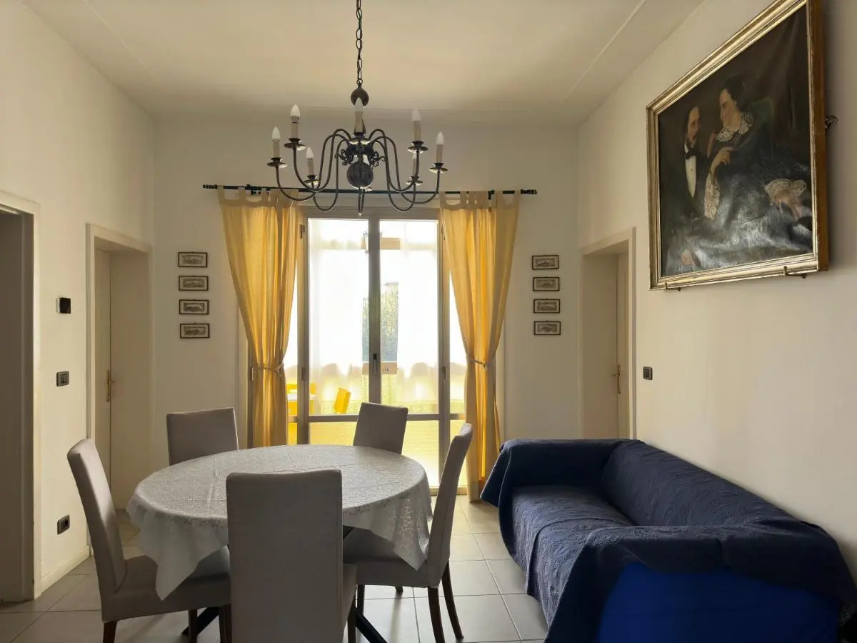 Image 2 of Venetian Mood: Secret Garden