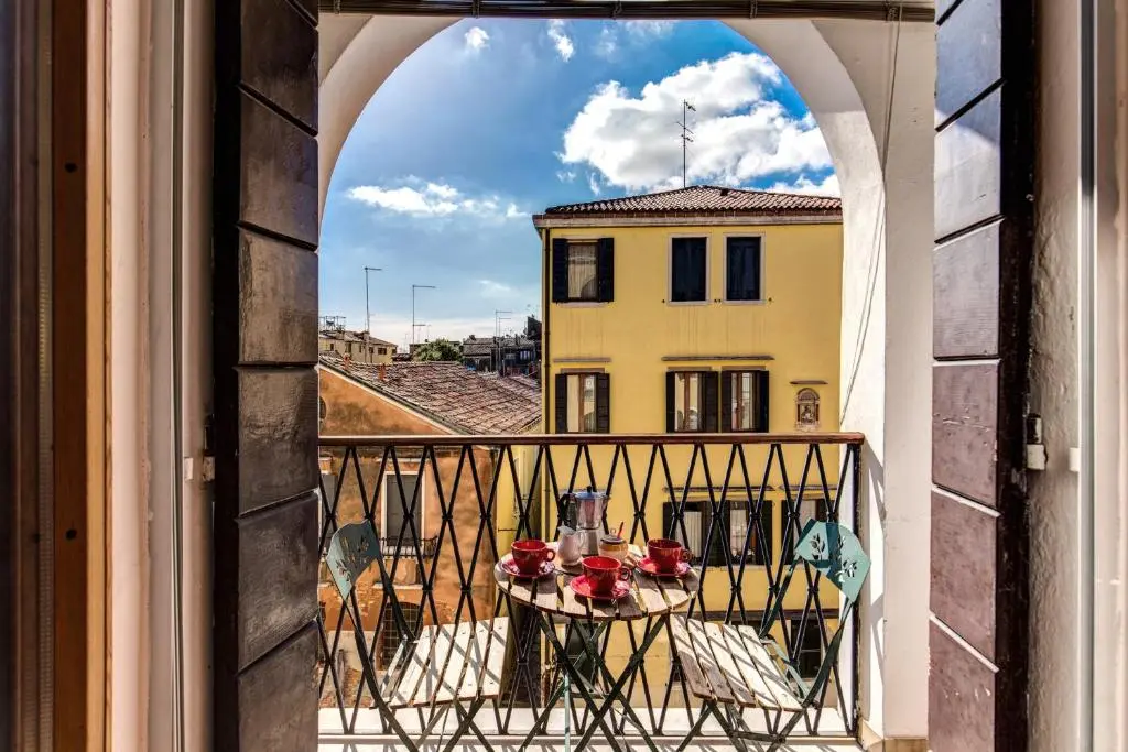 Image of Venezia Vista Canale