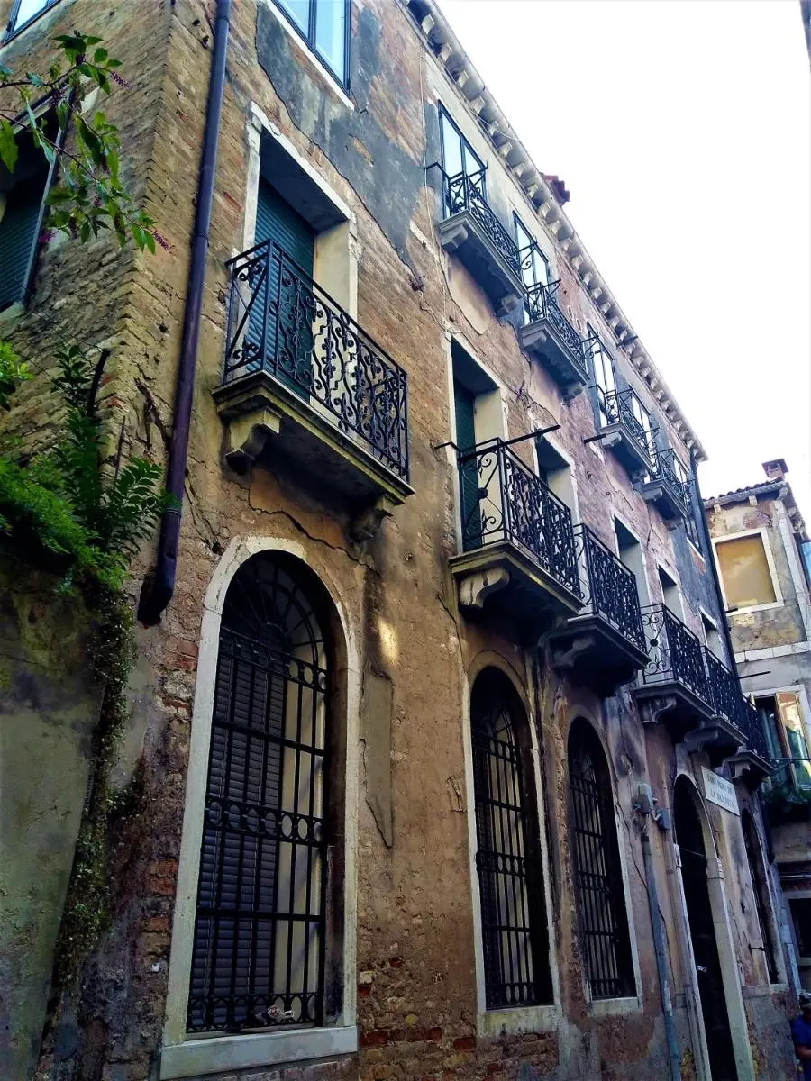 Image 5 of Ve-nice Suite Formosa C5141