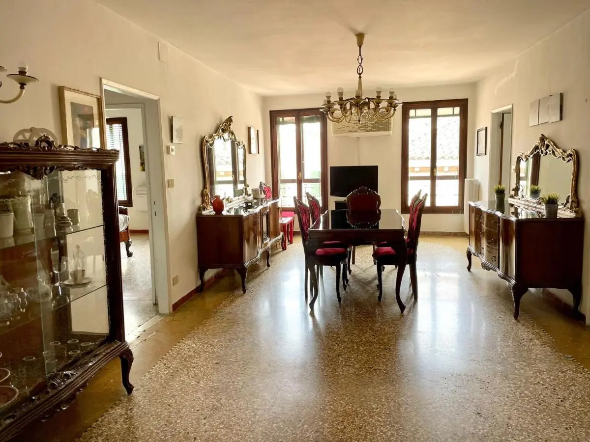 Image 4 of Ve-nice Suite Formosa C5141