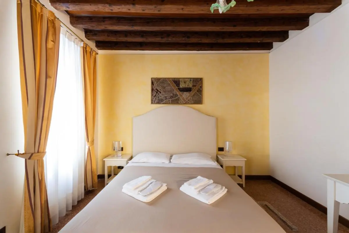 Image 6 of Ve-nice Suite San Marco C4439