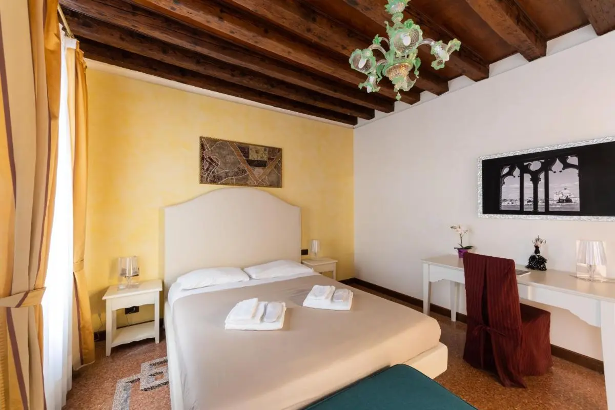 Image 1 of Ve-nice Suite San Marco C4439