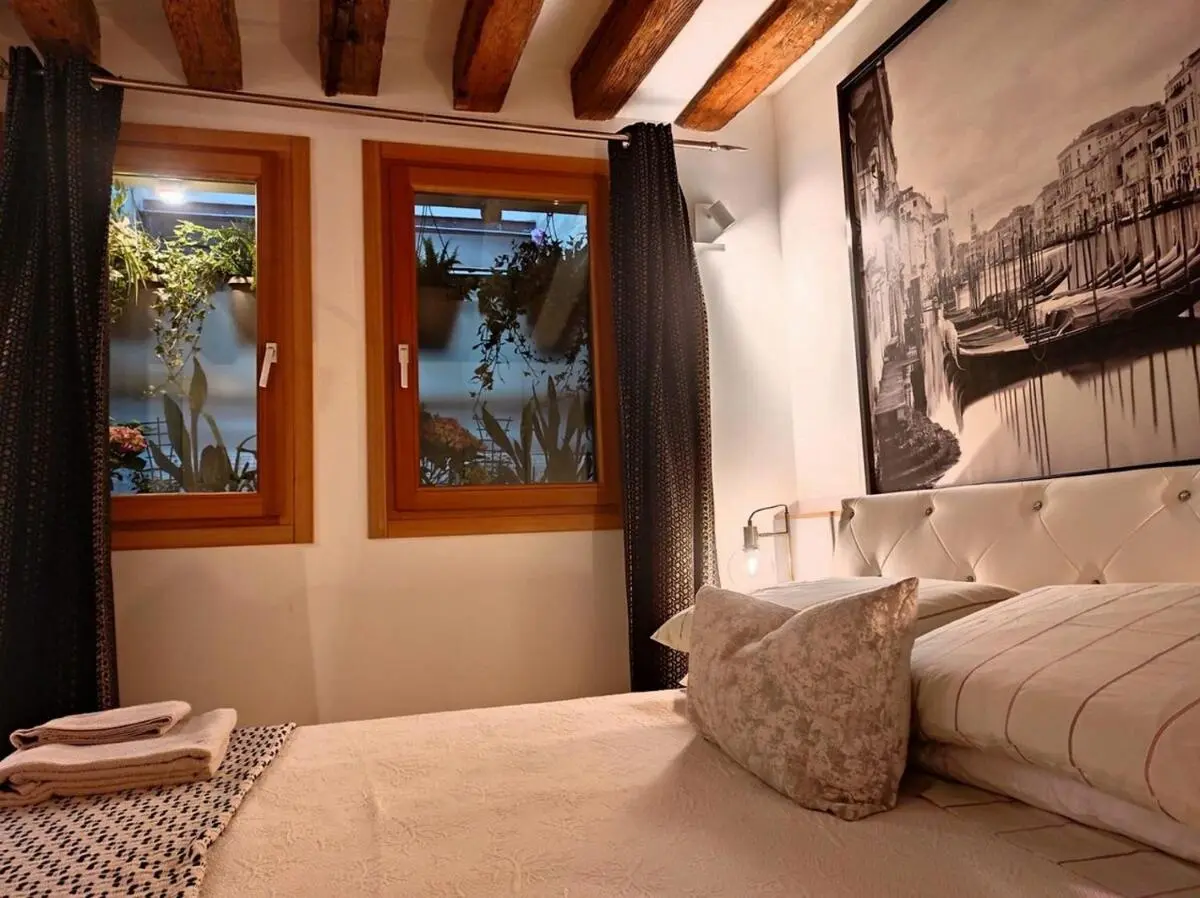 Image 6 of Venice Vibes – Terrace Apartment in Venice