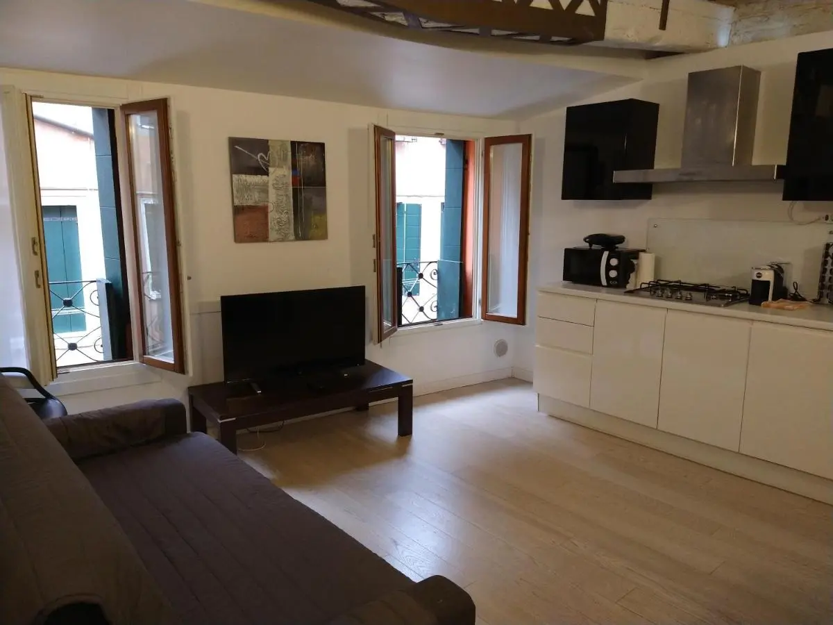 Image 2 of casa santa fosca venezia