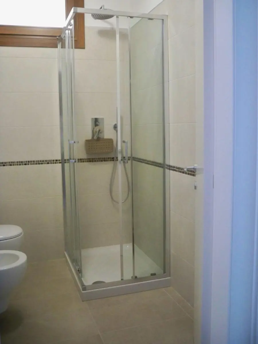 Image 3 of locazione Mery