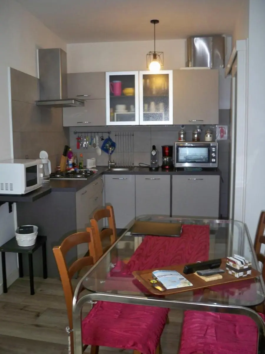 Image 4 of locazione Mery