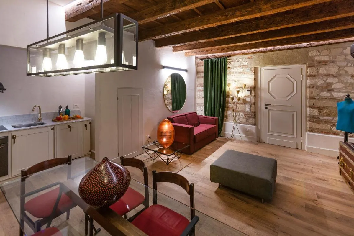 Image 1 of Residenza Palazzo Brenzoni