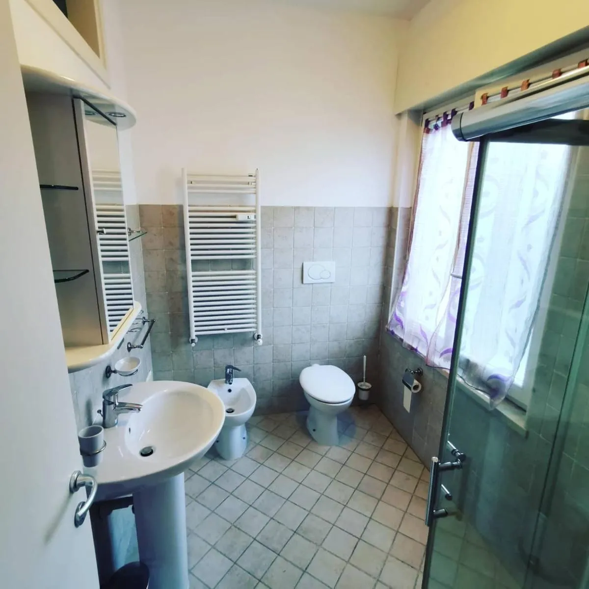 Image 4 of Ai Giardini Rooms -vicino Ospedale Borgo Trento e centro storico