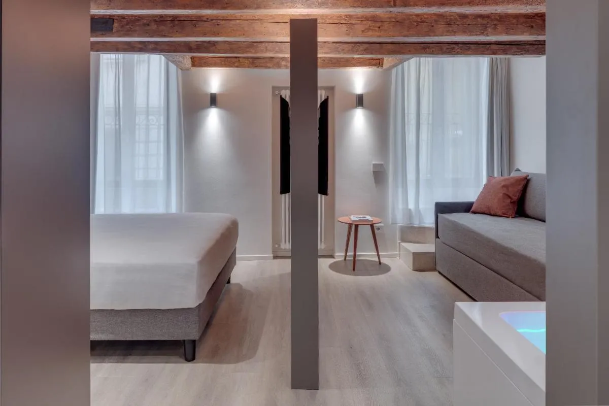 Image 5 of Anastasia Suites