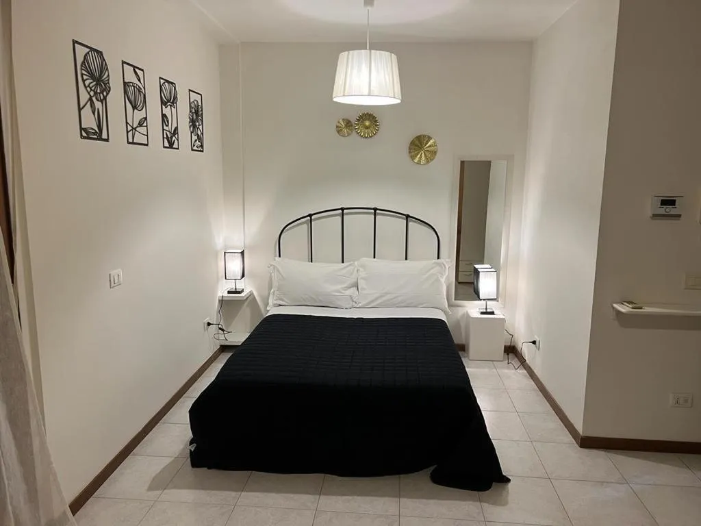 Image 3 of Arryanna Apartment
