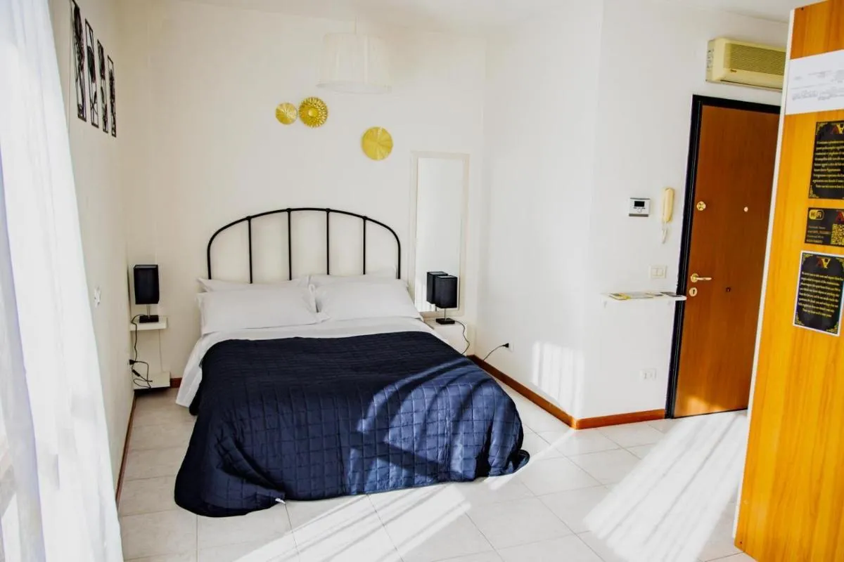Image 5 of Arryanna Apartment