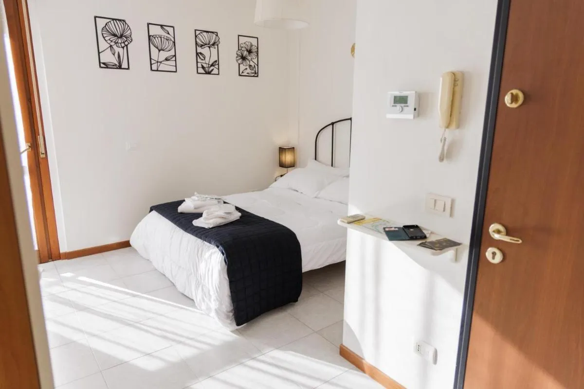 Image 2 of Arryanna Apartment