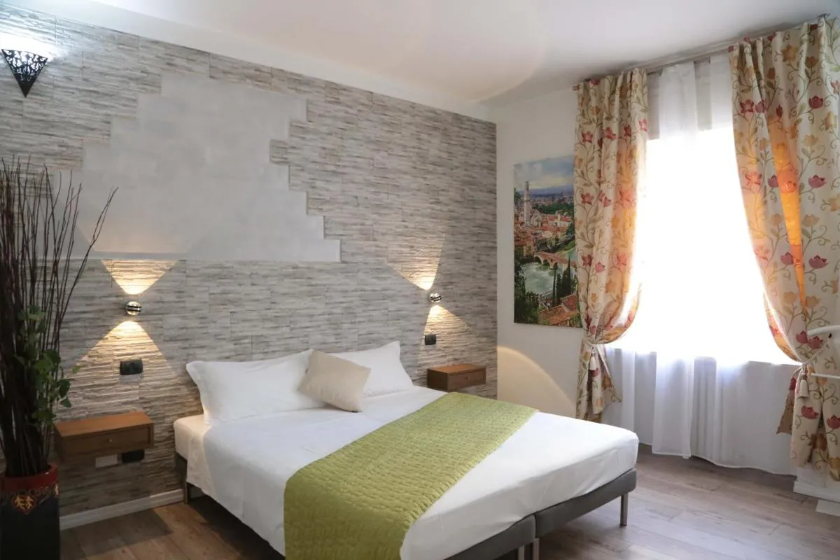 Image 6 of Aurelia Rooms