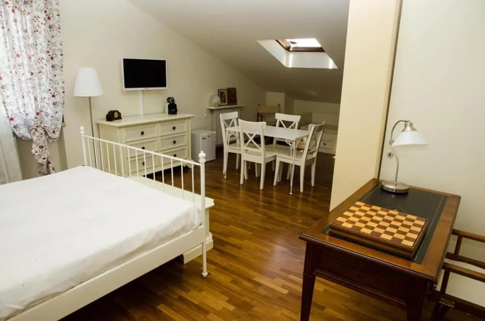 Image 6 of B&B Luc