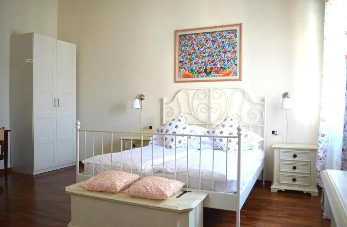 Image 1 of B&B Luc