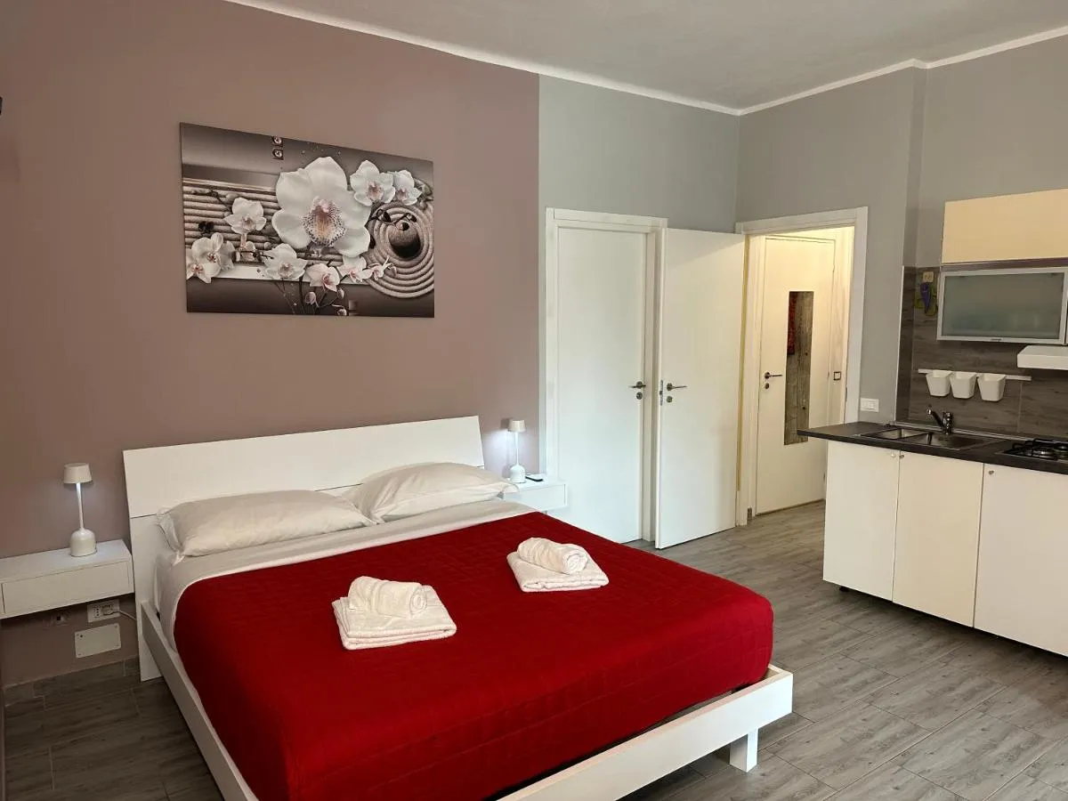 Image 2 of B&B girasole