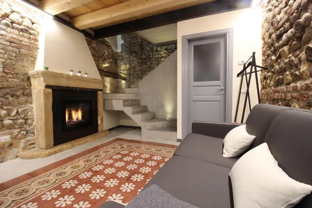 Image of BECKET VERONA FLAT