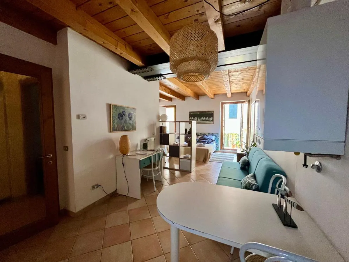 Image 3 of Bright, Cozy apartment in the heart of Verona