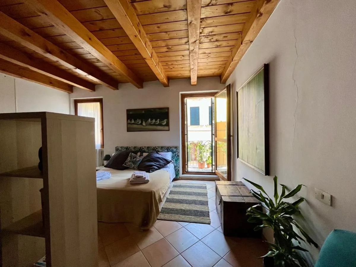 Image 6 of Bright, Cozy apartment in the heart of Verona