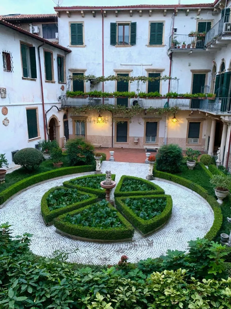 Image 5 of CASA LASTRA
