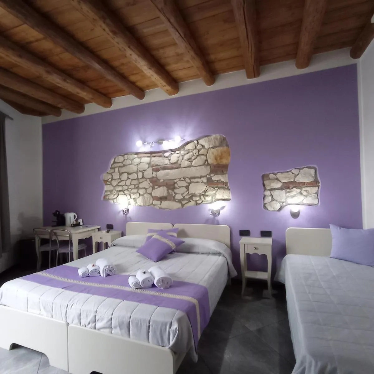 Image 3 of CQ Rooms Verona