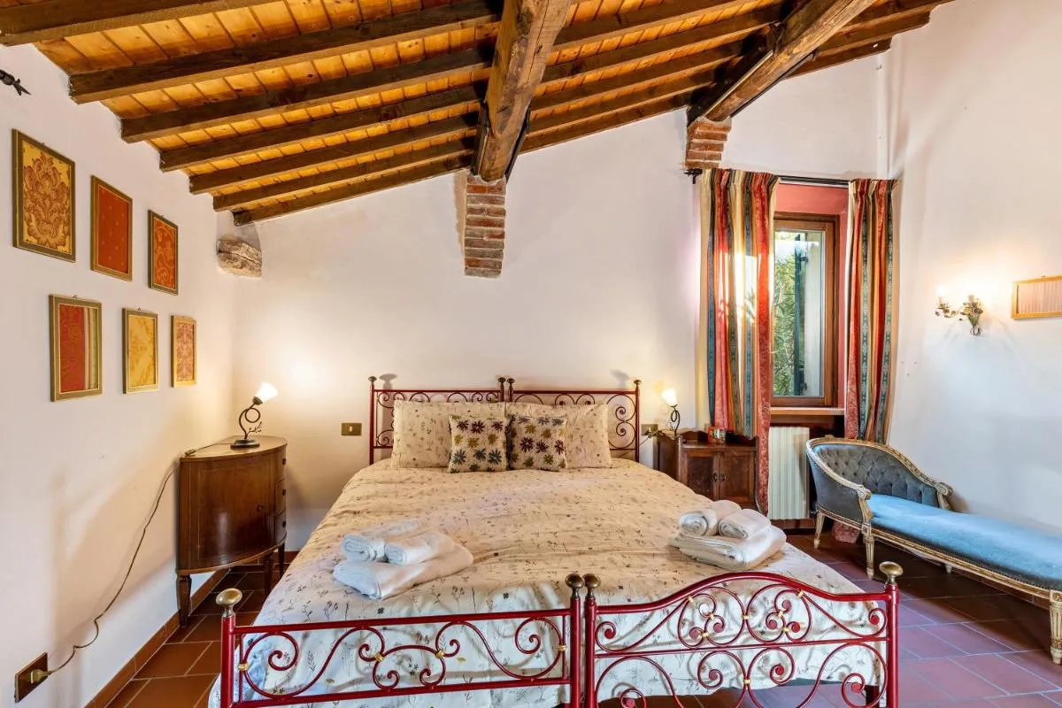Image 1 of Casa Rossa Vendri