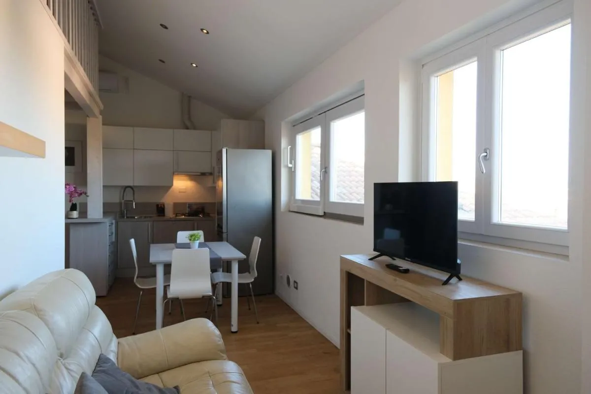 Image 4 of Case VR Holiday Attico di Lino