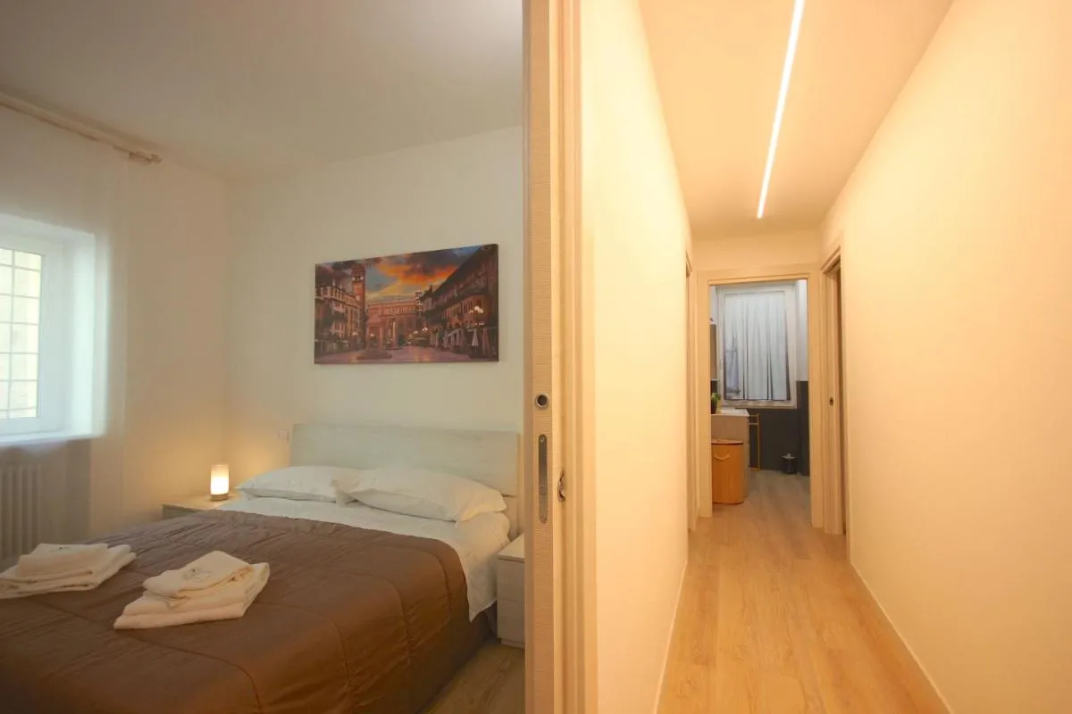 Image 1 of Case VR Holiday Canter House