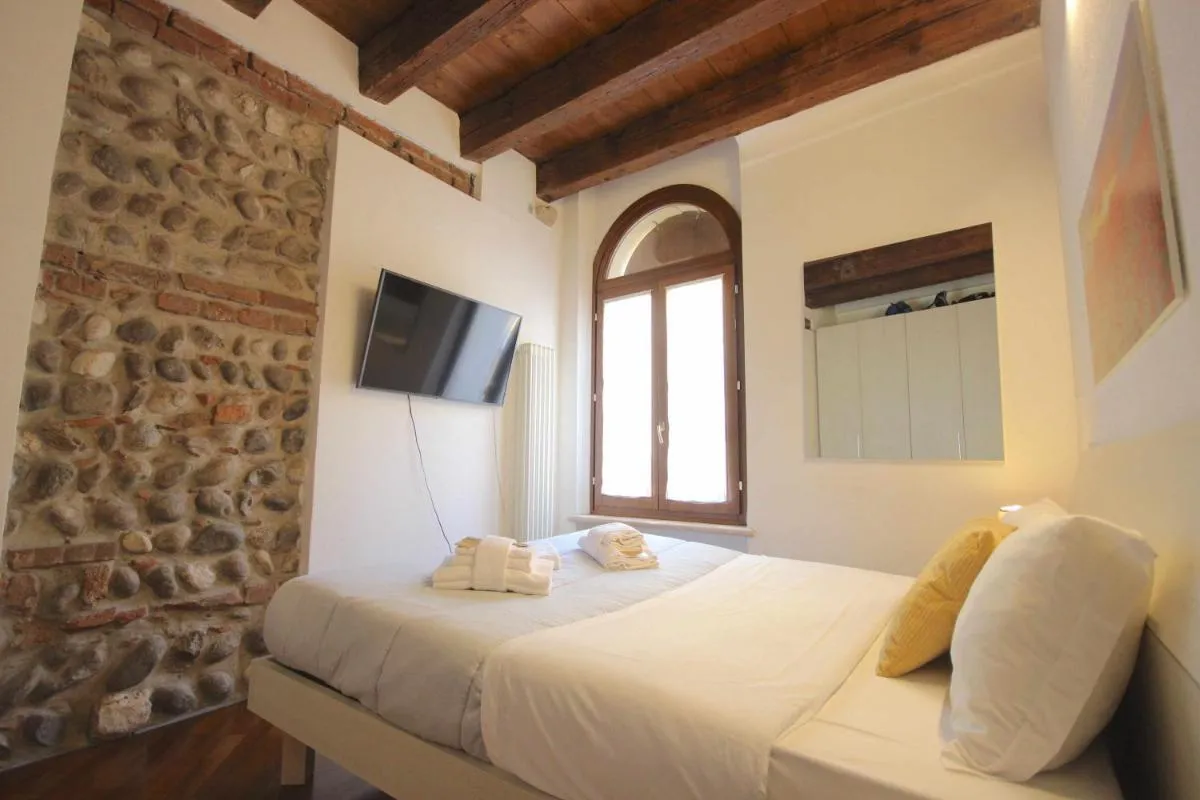 Image 1 of Case VR Holiday Casa di Mezzo