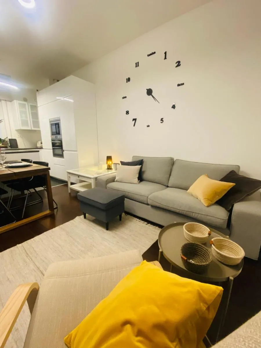 Image 4 of Central Apartment and Parking