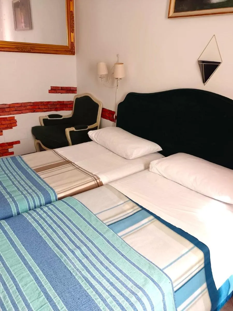 Image 6 of Cozy!! Verona